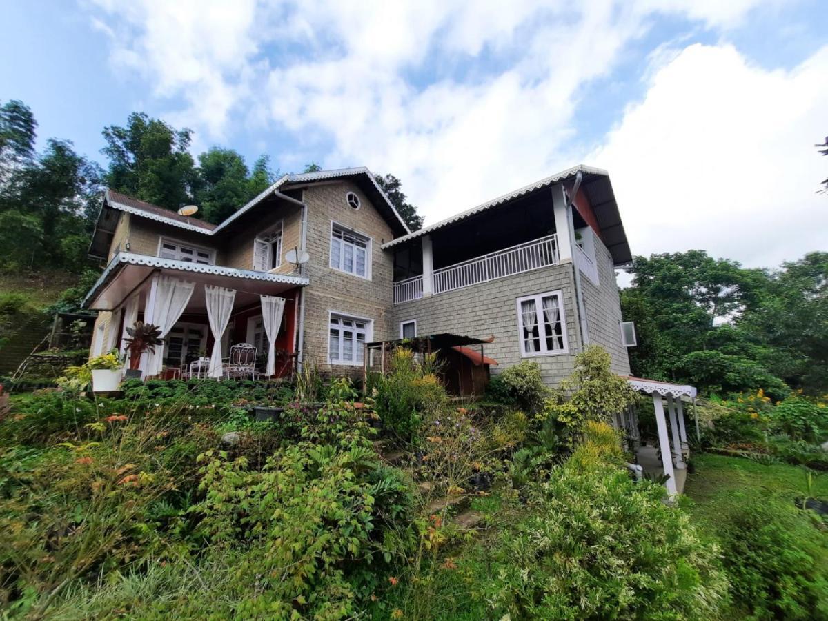 Aaravi Garden Homestay กาลิมปง ภายนอก รูปภาพ