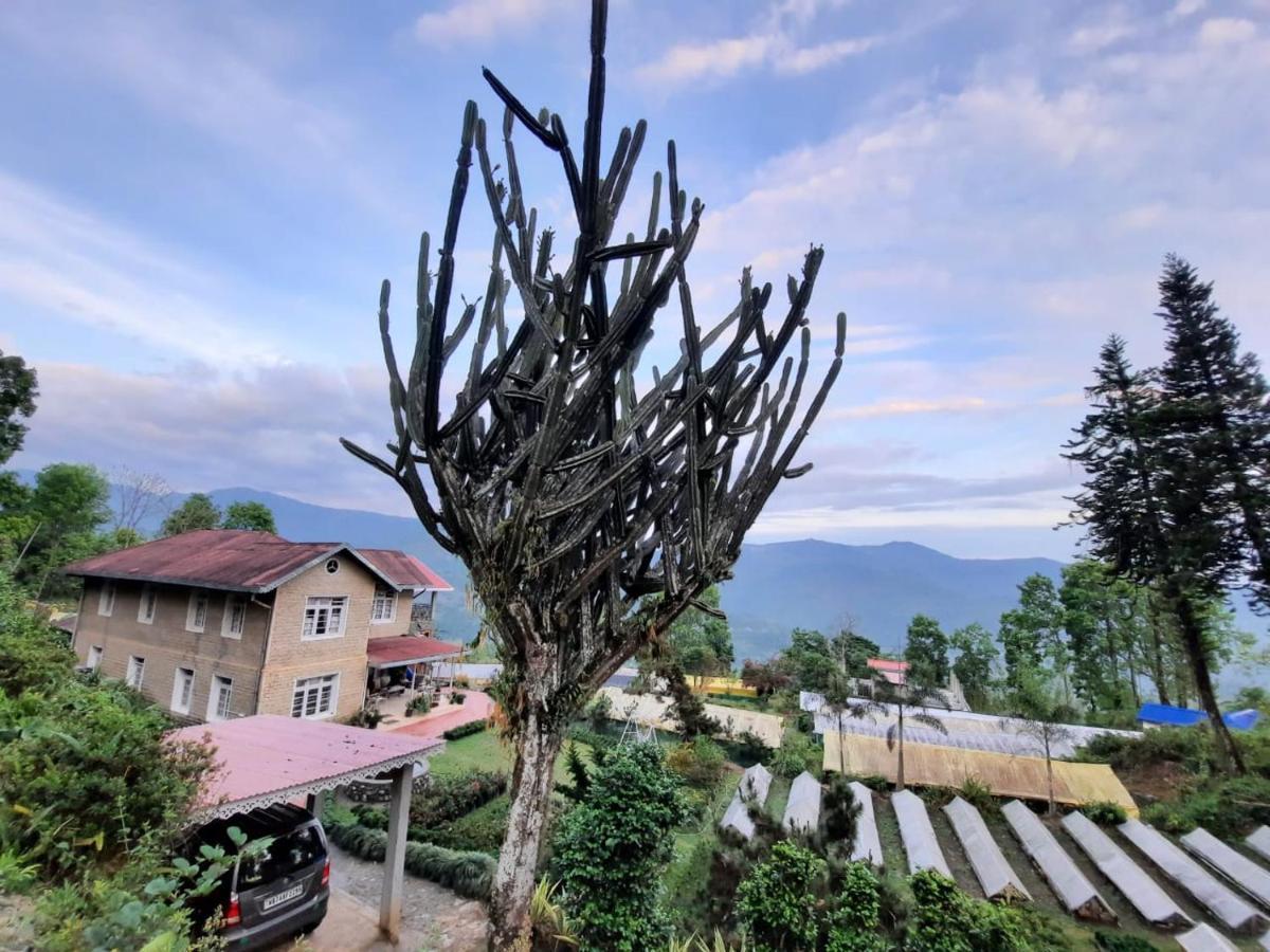 Aaravi Garden Homestay กาลิมปง ภายนอก รูปภาพ